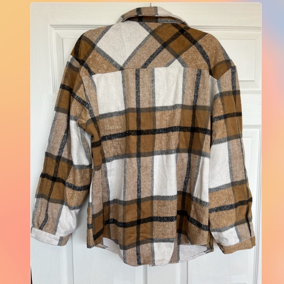 NWT Casual Wool Blend Plaid Khaki Flannel Shacket. Size XL - Picture 4 of 5